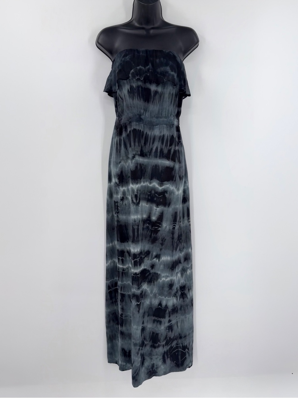 Gypsy 05 Tie Dye Silk Strapless Ruffle Maxi Dress | Gray / Black | Small